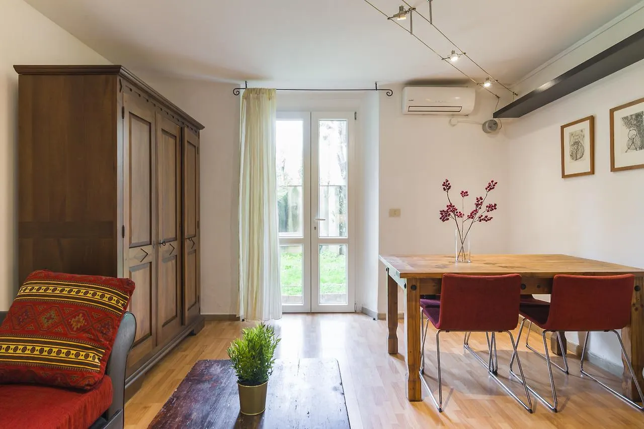 Nelson Mandela Forum Flat フィレンツェ アパート
